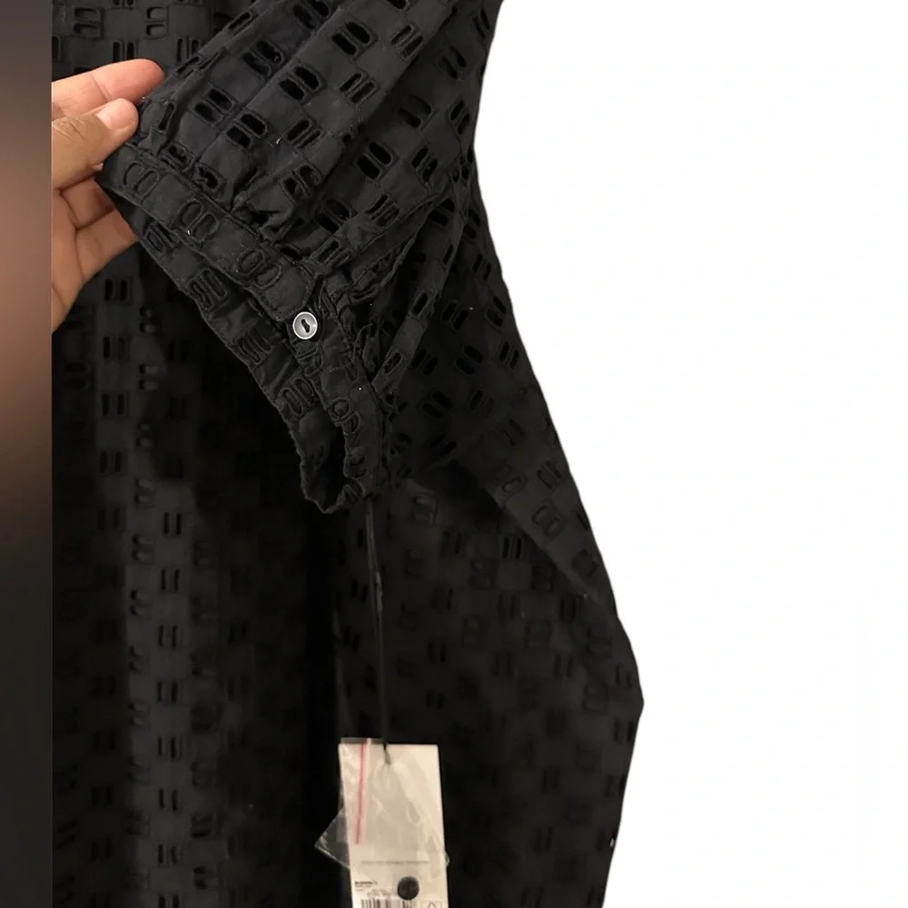 ELIZABETH & JAMES BLACK CROCHET
*BUBBLE SLEEVE* BLOUSE TOP - Picture 4 of 5